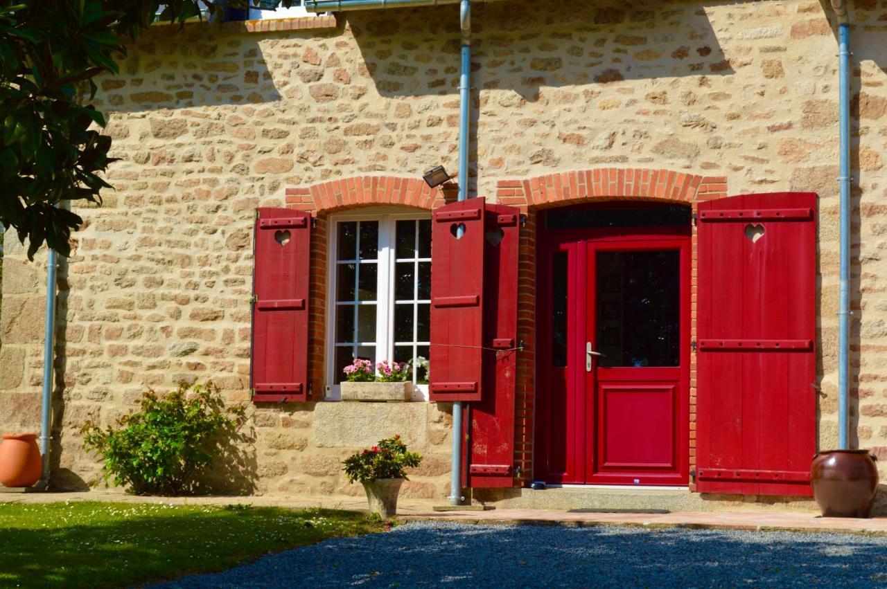 Isigny-le-BuatLa Pichonniere住宿加早餐旅馆 外观 照片